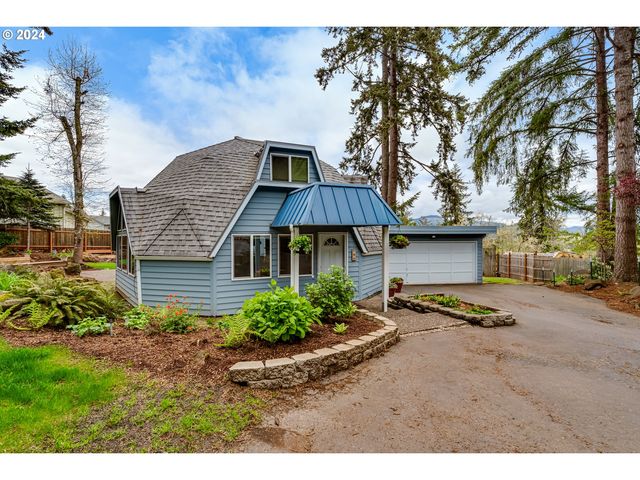 796 S  70th St, Springfield, OR 97478