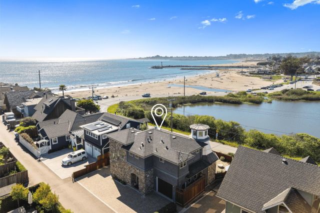 2974 E  Cliff Dr, Santa Cruz, CA 95062