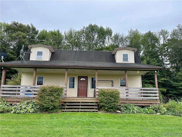 5096 Safford Rd, Gainesville, NY 14066