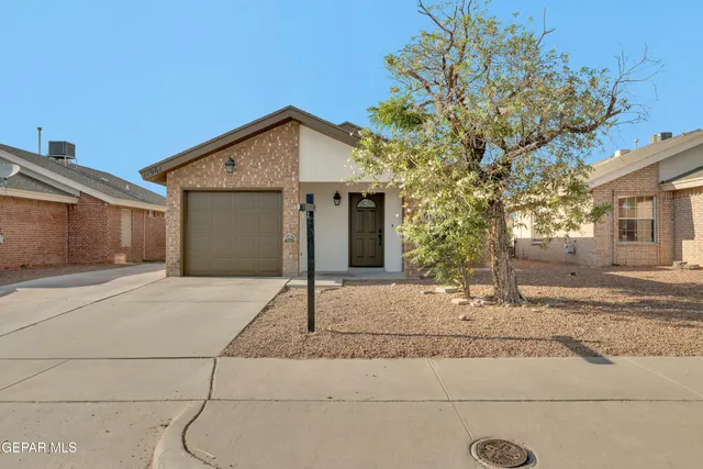 11961 Braveheart Ave, El Paso, TX 79936
