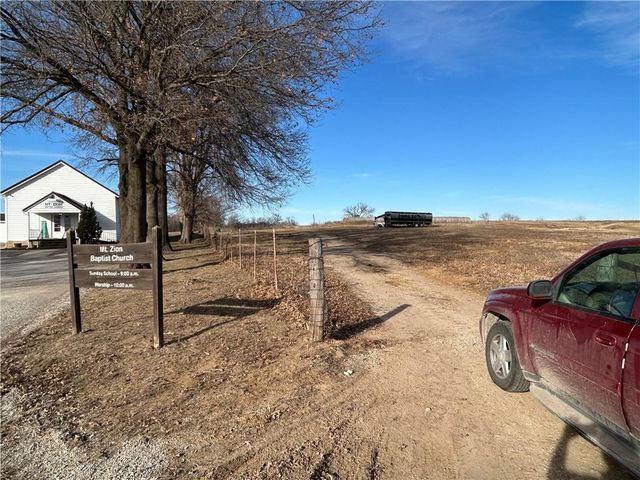 Xx Northeast Hwy #V, Warrensburg, MO 64093