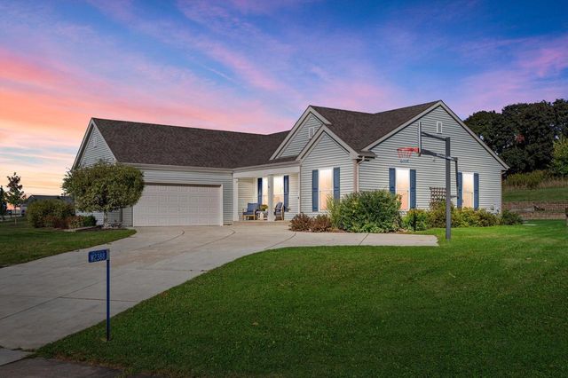 W2388 West Schure DRIVE, Oconomowoc, WI 53066