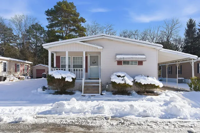 110 Douglas Drive, Jackson, NJ 08527
