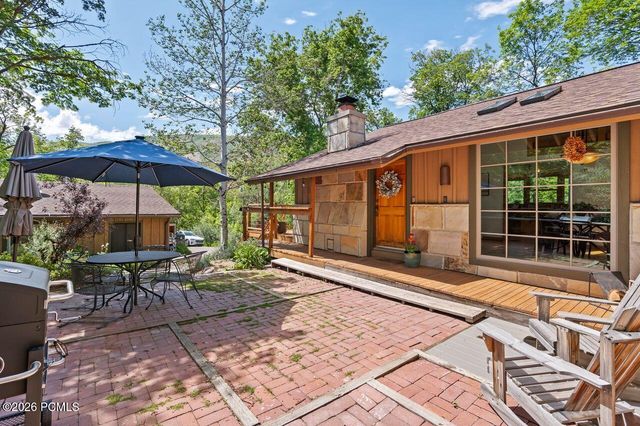 19 S  Cederlof Ln, Salt Lake City, UT 84108