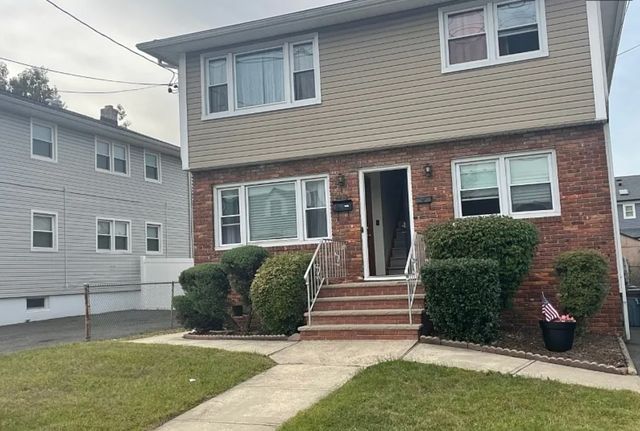 46 N  8th St #1, Kenilworth, NJ 07033