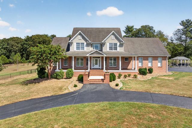 346 Parkway Rd, Tullahoma, TN 37388