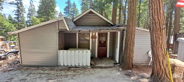 10638 Pine Dr, Wofford Heights, CA 93285