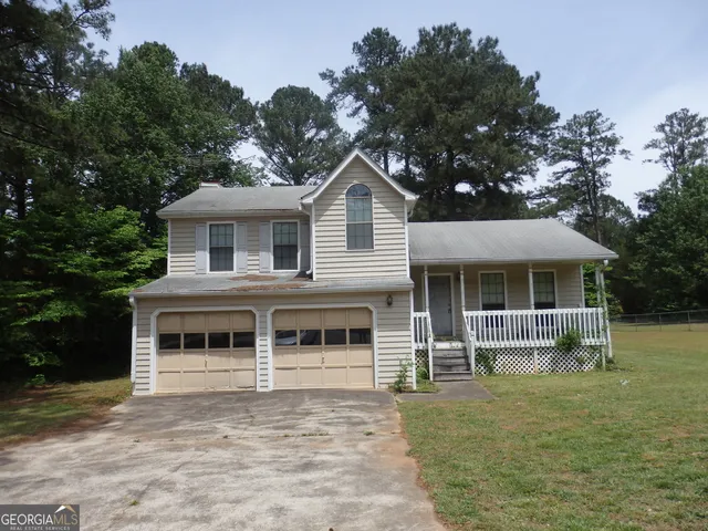 1307 Heritage Ct, Hampton, GA 30228