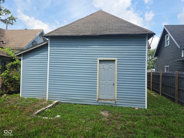 1724 S  Hoyt Ave, Muncie, IN 47302
