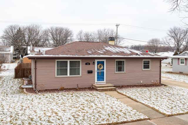 352 N  Roger St, Kimberly, WI 54136