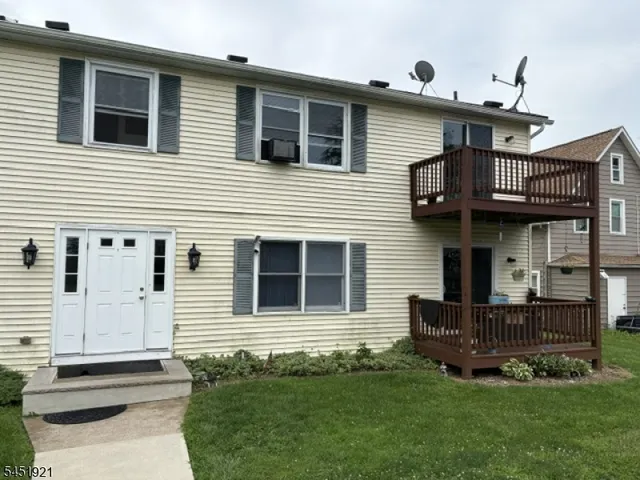3 Prospect St #2C, Mount Arlington, NJ 07856