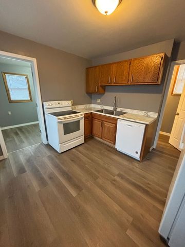 810 Cameron Ave #812, La Crosse, WI 54601