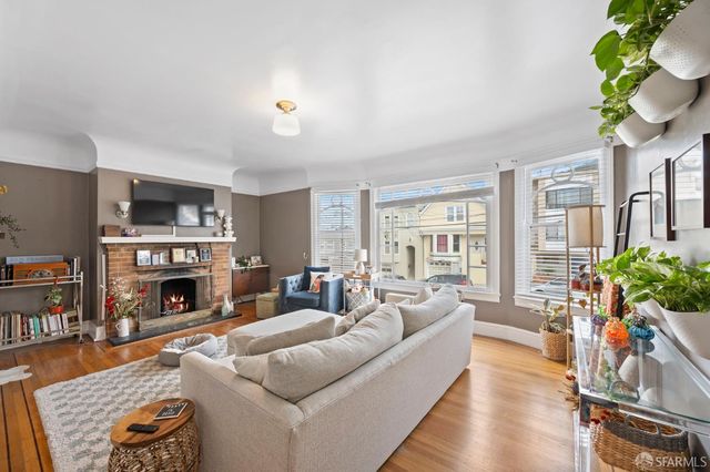 1527-1529 10th Ave, San Francisco, CA 94122