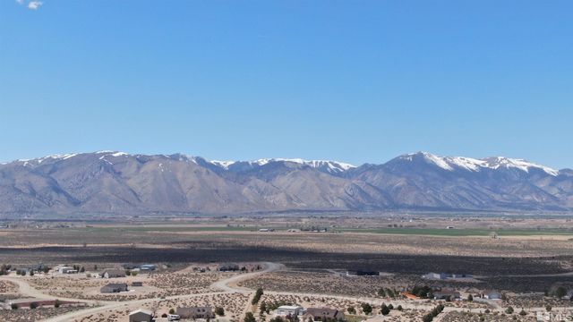 355 Ludwig Ln, Smith Valley, NV 89430
