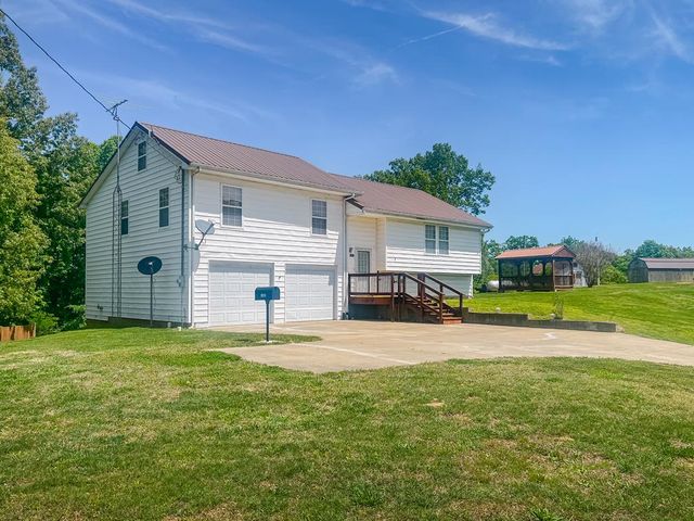 3409 State Route 630, Slaughters, KY 42456