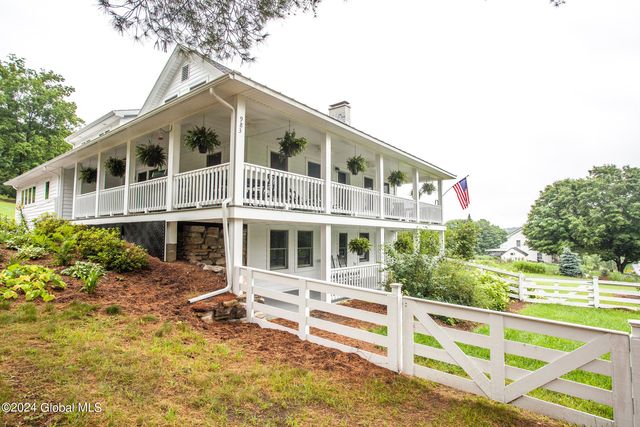 983 Creek Road, Crown point, NY 12928