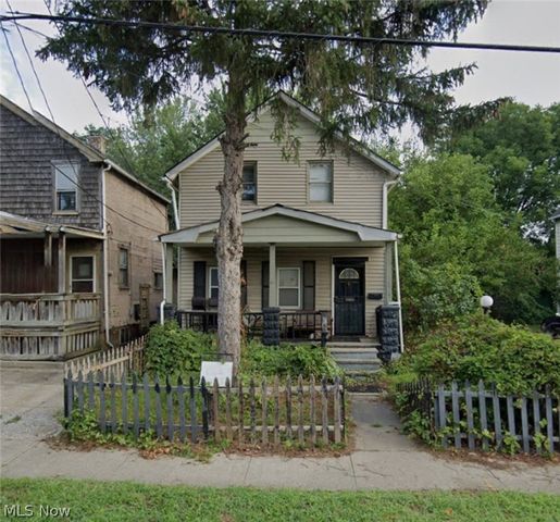 14917 Darwin Ave, Cleveland, OH 44110