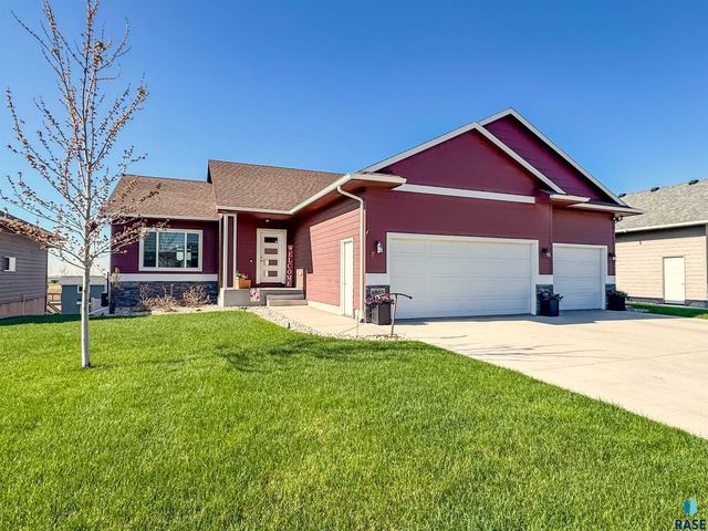 6805 E  Smyrna Cir, Sioux Falls, SD 57110