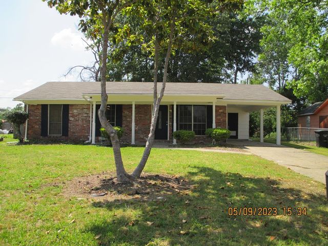 1708 Northview Dr, Greenville, MS 38703