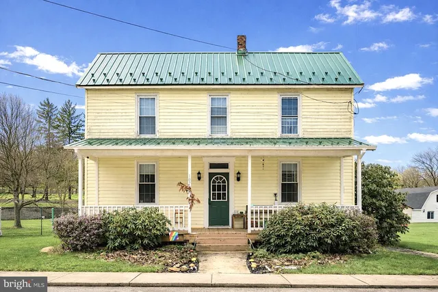 107 Walnut St, Friendsville, MD 21531