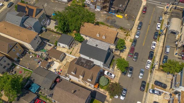 946 Emma St, Elizabeth, NJ 07201