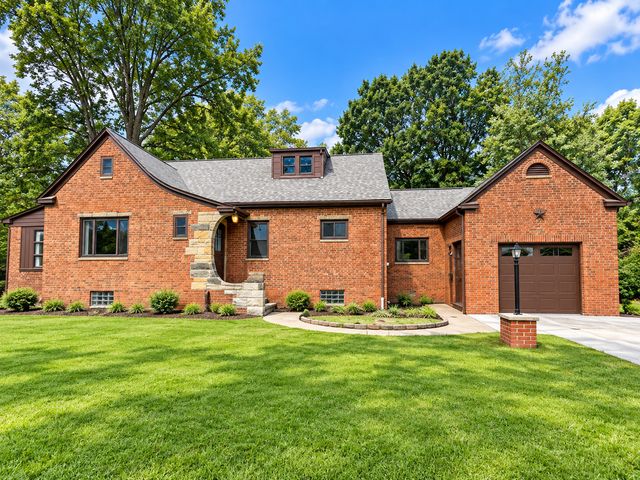 25855 Highland Rd, Richmond Heights, OH 44143