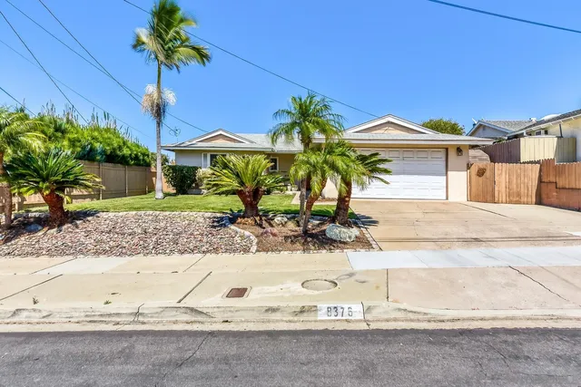 8376 Mono Lake Dr, San Diego, CA 92119