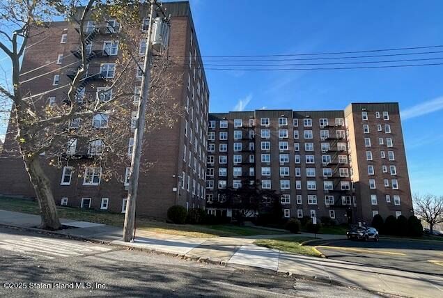 350 Richmond Ter #7P, Staten Island, NY 10301