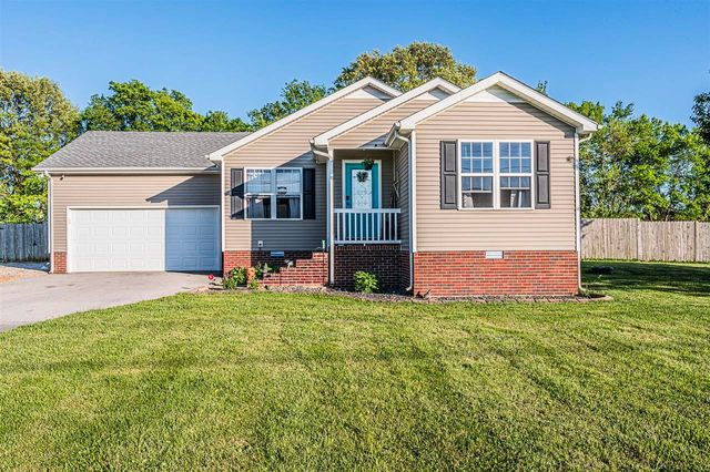 138 Kimberly Ave, Bowling Green, KY 42101