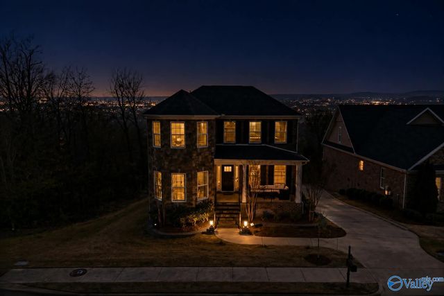 2821 Talon Cir NE, Huntsville, AL 35811