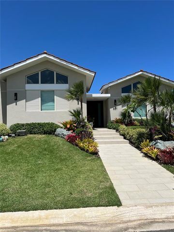651 Camino Las Azaleas, Dorado, PR 00646
