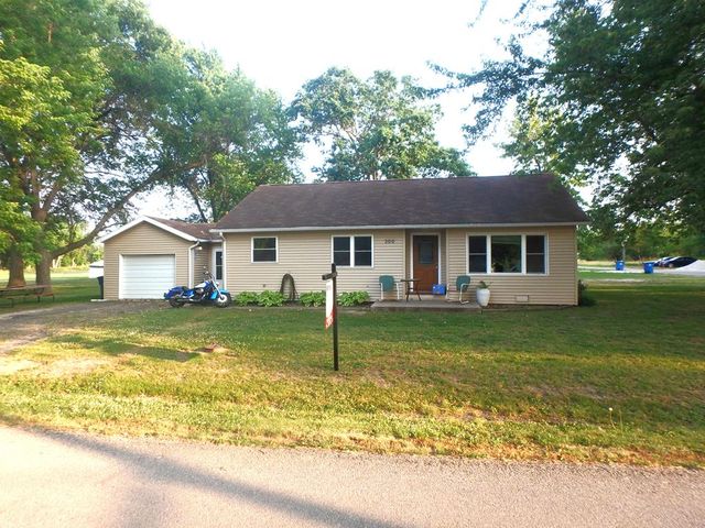 300 E  Arbell St, Lewistown, MO 63452