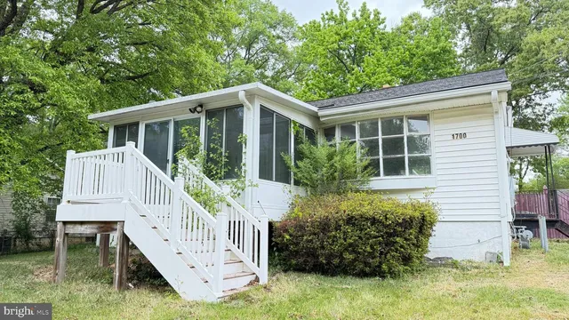 1700 Lee Rd, Fort Washington, MD 20744