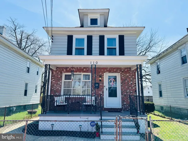 110 E  Madison St, Paulsboro, NJ 08066