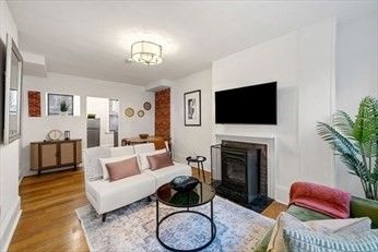102 Revere St #1, Boston, MA 02114