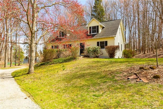 1 Sachs Court, Hopewell Junction, NY 12533