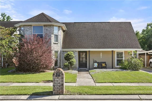 2701 S  Lake Blvd, Violet, LA 70092