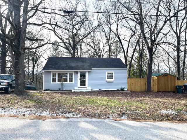 7639 Austin Dr, Chattanooga, TN 37416