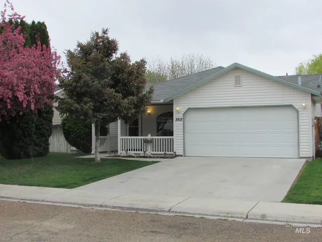 3812 Bismark Ave, Caldwell, ID 83605