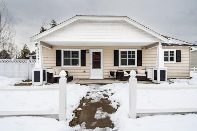 16671 William Foss Rd, La Pine, OR 97739