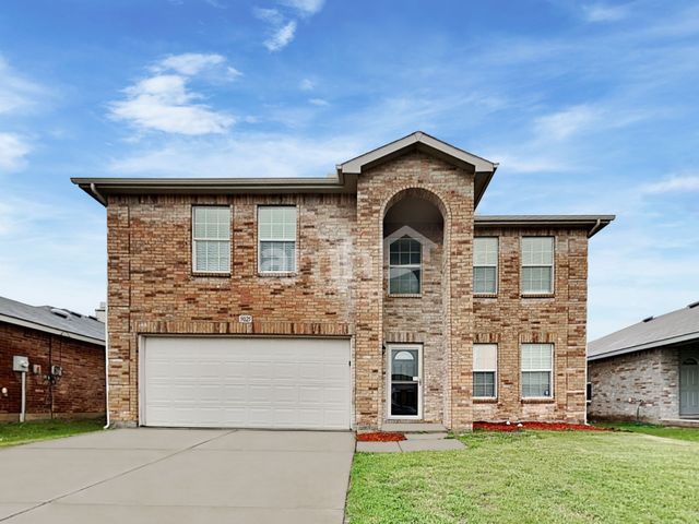 9025 Old Clydesdale Dr, Fort Worth, TX 76123