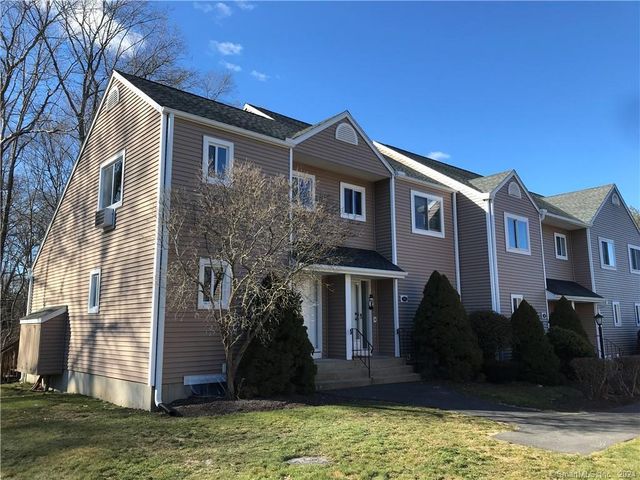 119 Stoneheights Dr, Waterford, CT 06385