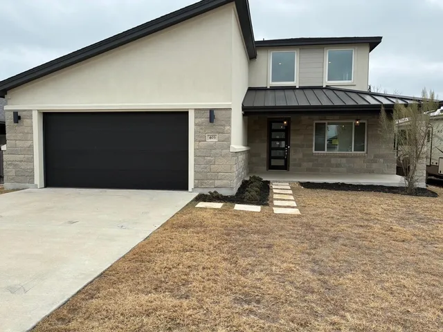 403 N  Summit Ridge Dr, Leander, TX 78645