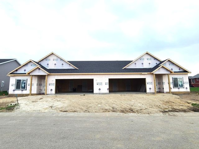 1002 11th Pl NW, Kasson, MN 55944