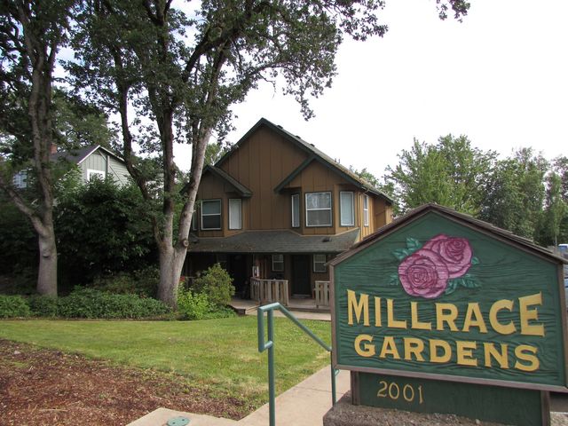 2001 Garden Ave #12, Eugene, OR 97403