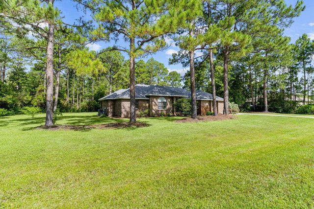2167 Sunrise Dr, Navarre, FL 32566