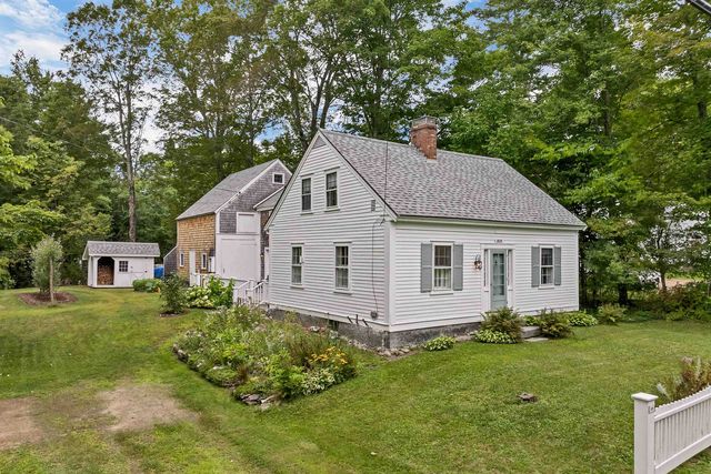 59 Main Street, Center Sandwich, NH 03227