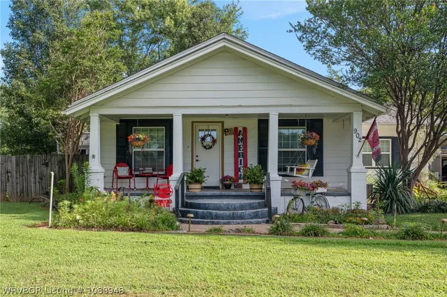 902 F St, Barling, AR 72923