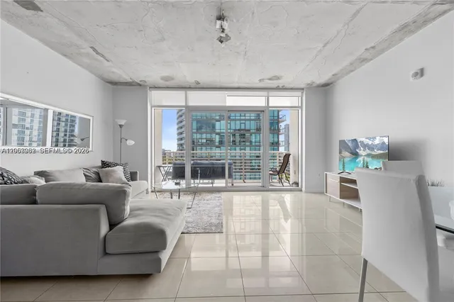 3250 NE 1st Ave #917, Miami, FL 33137