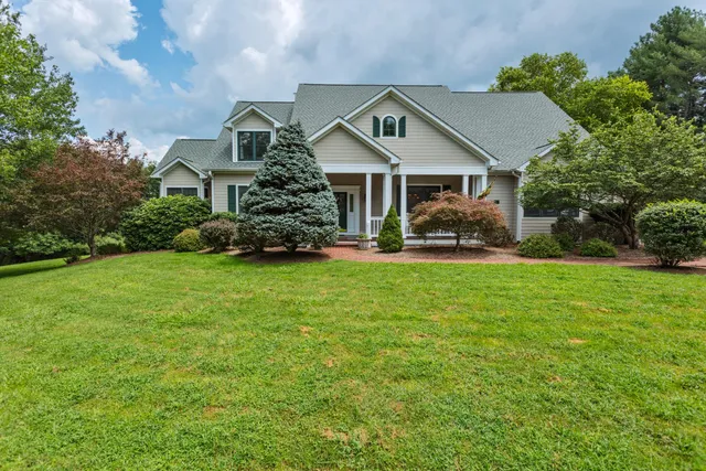 158 Forest Hill Vw, Lexington, VA 24450